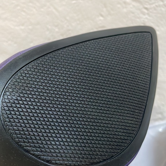 High Heels - Picture 7 of 7